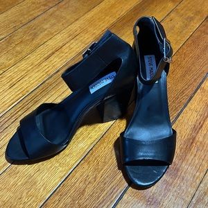 Steve Madden Gerard sandal size 7
